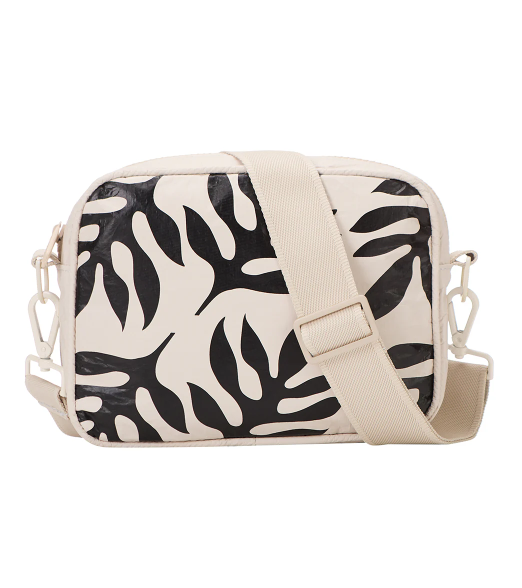 ALOHA Ola Le Tour Crossbody Bag - Image 6