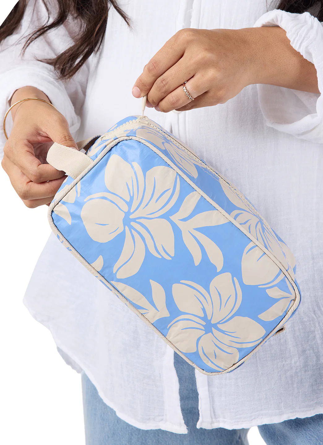 ALOHA Plumeria Dreams Dopp Kit - Image 2