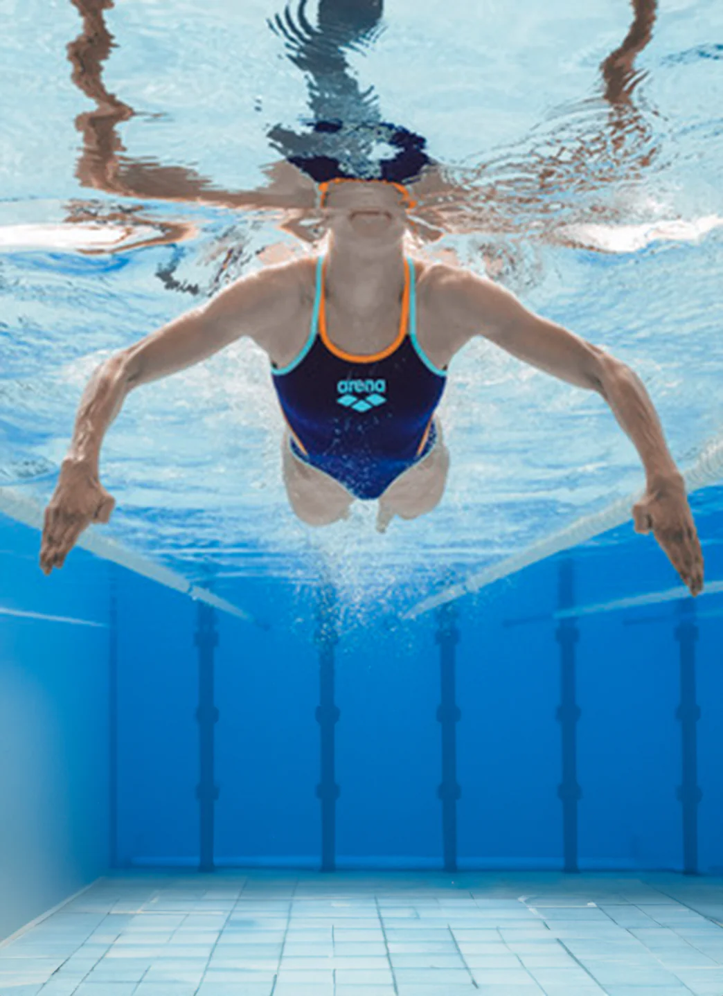 Arena Women's One Double Cross Back One Piece Swimsuit - Image 8