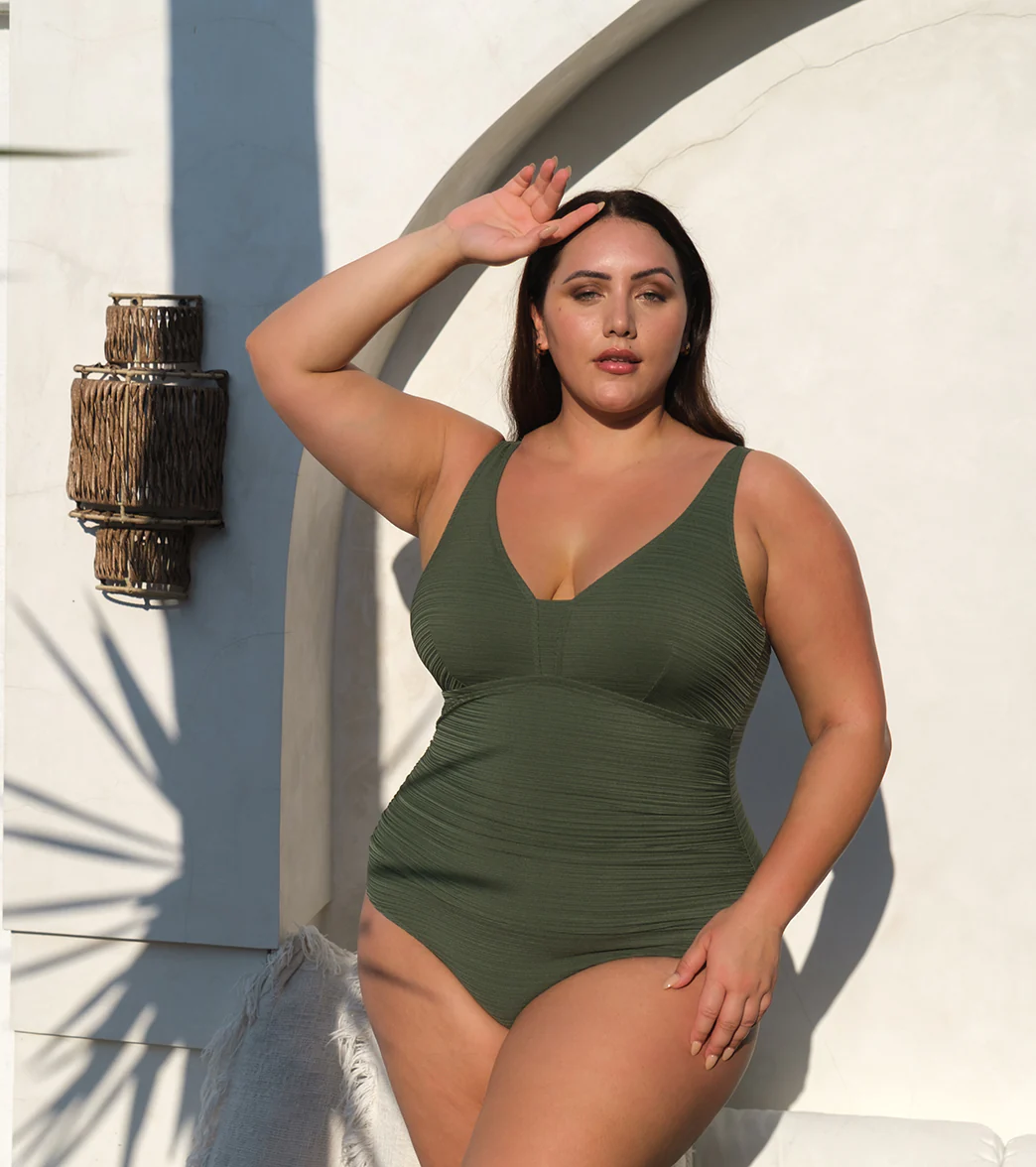 Artesands Woman's Plus Size Aria Olive Gericault One Piece Swimsuit (Multifit C-DD Cup) - Image 4