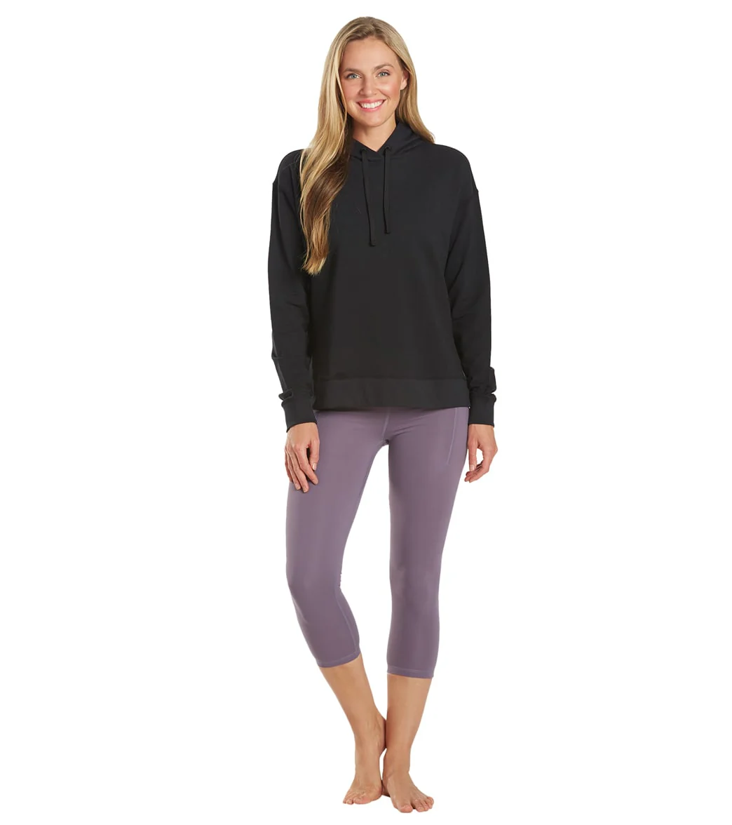 Everyday Yoga Uphold Solid High Waisted Capri Leggings With Pockets 21" - Image 6