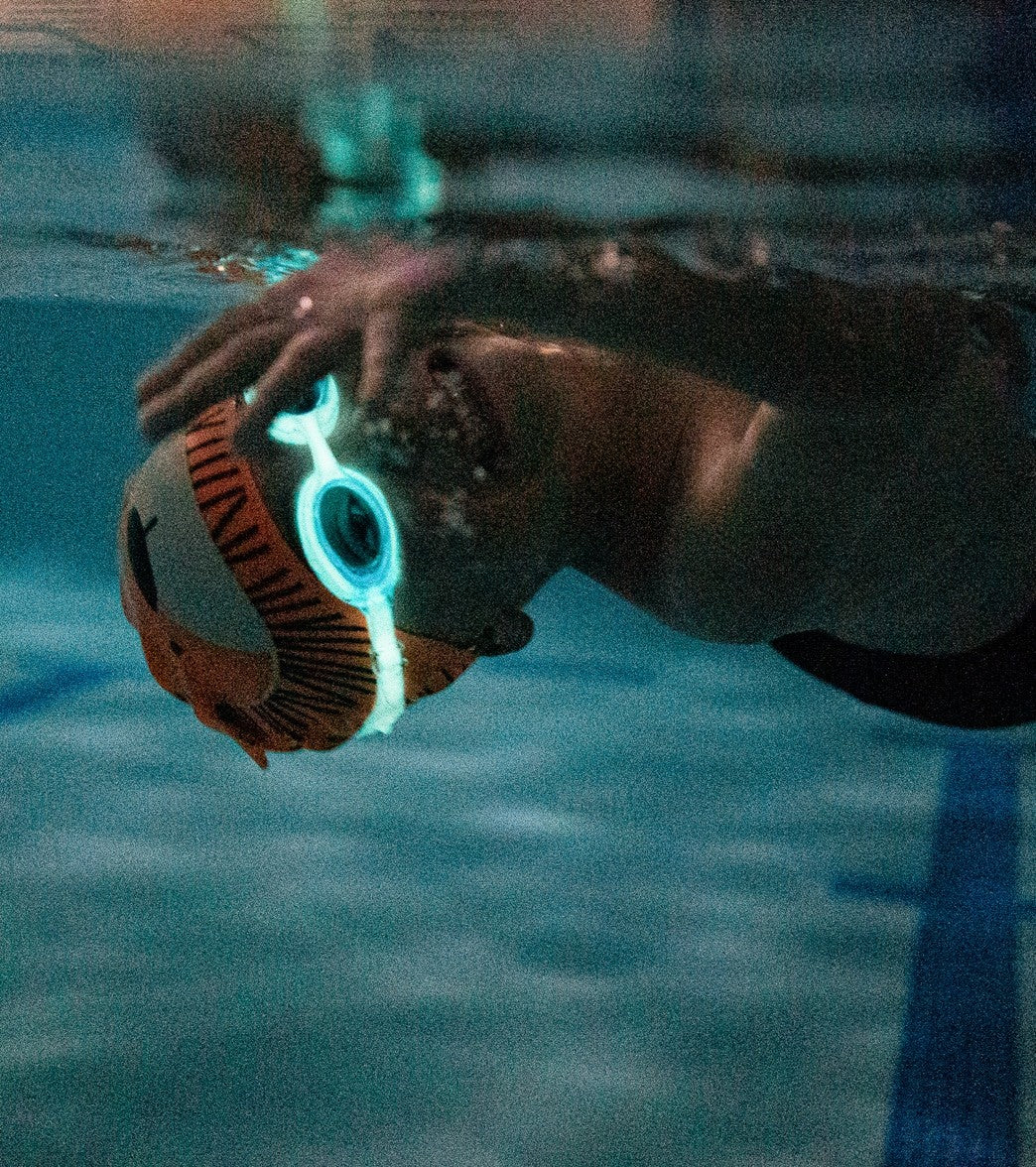 FINIS Kids' FlowGlow Glow-in-the-Dark Goggle - Image 20