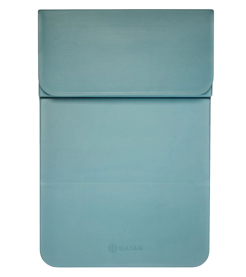 Gaiam Easy Fold Fitness Mat 12mm - Image 3