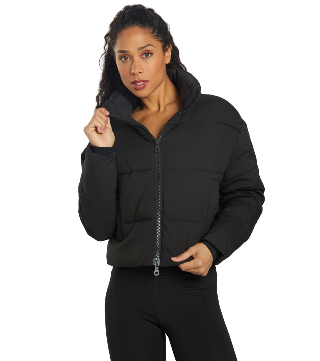 Girlfriend Collective Cropped Puffer Jacket - Image 15