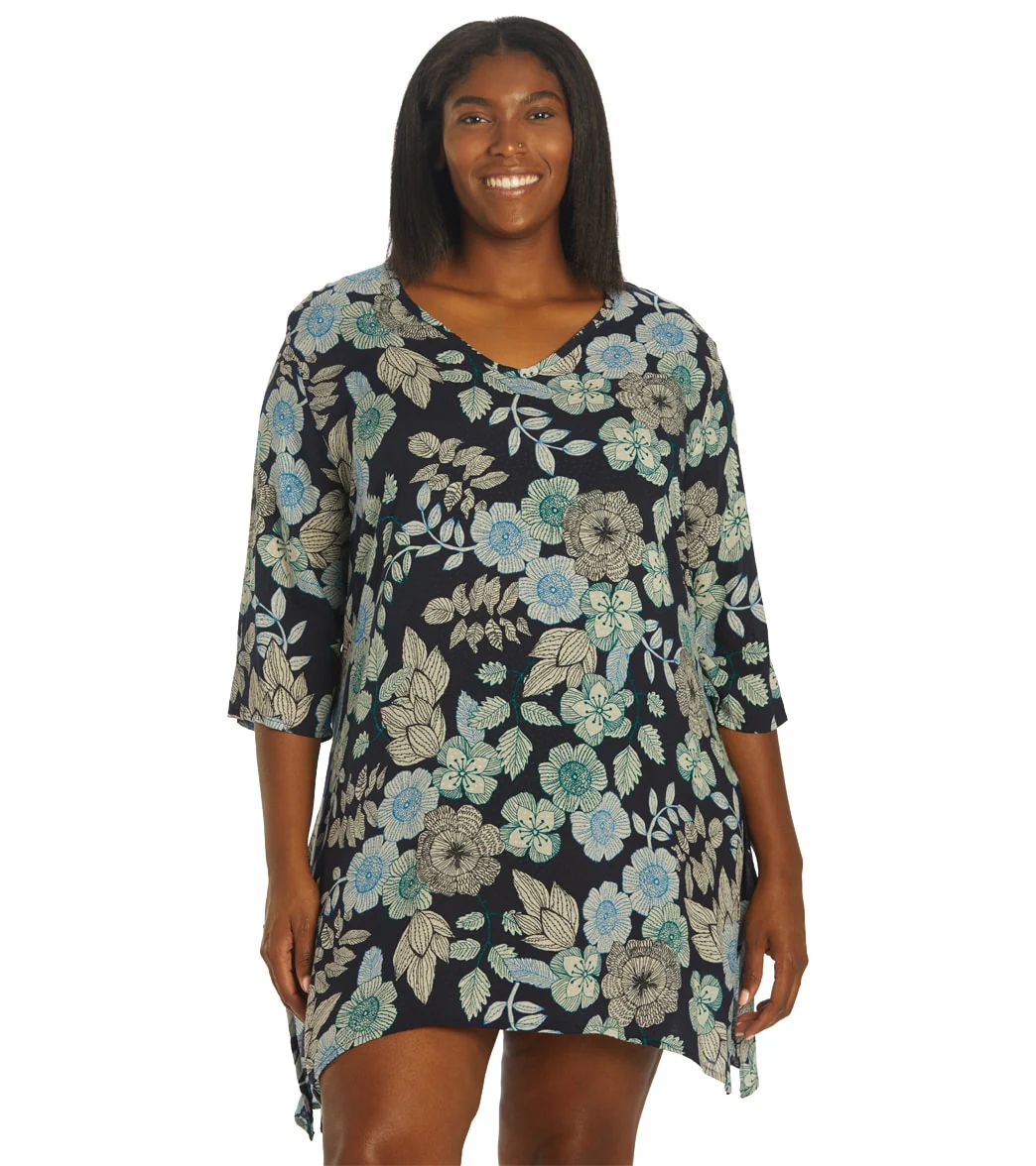J.Valdi Women's Plus Size Blooms Sharkbite Tunic Cover Up