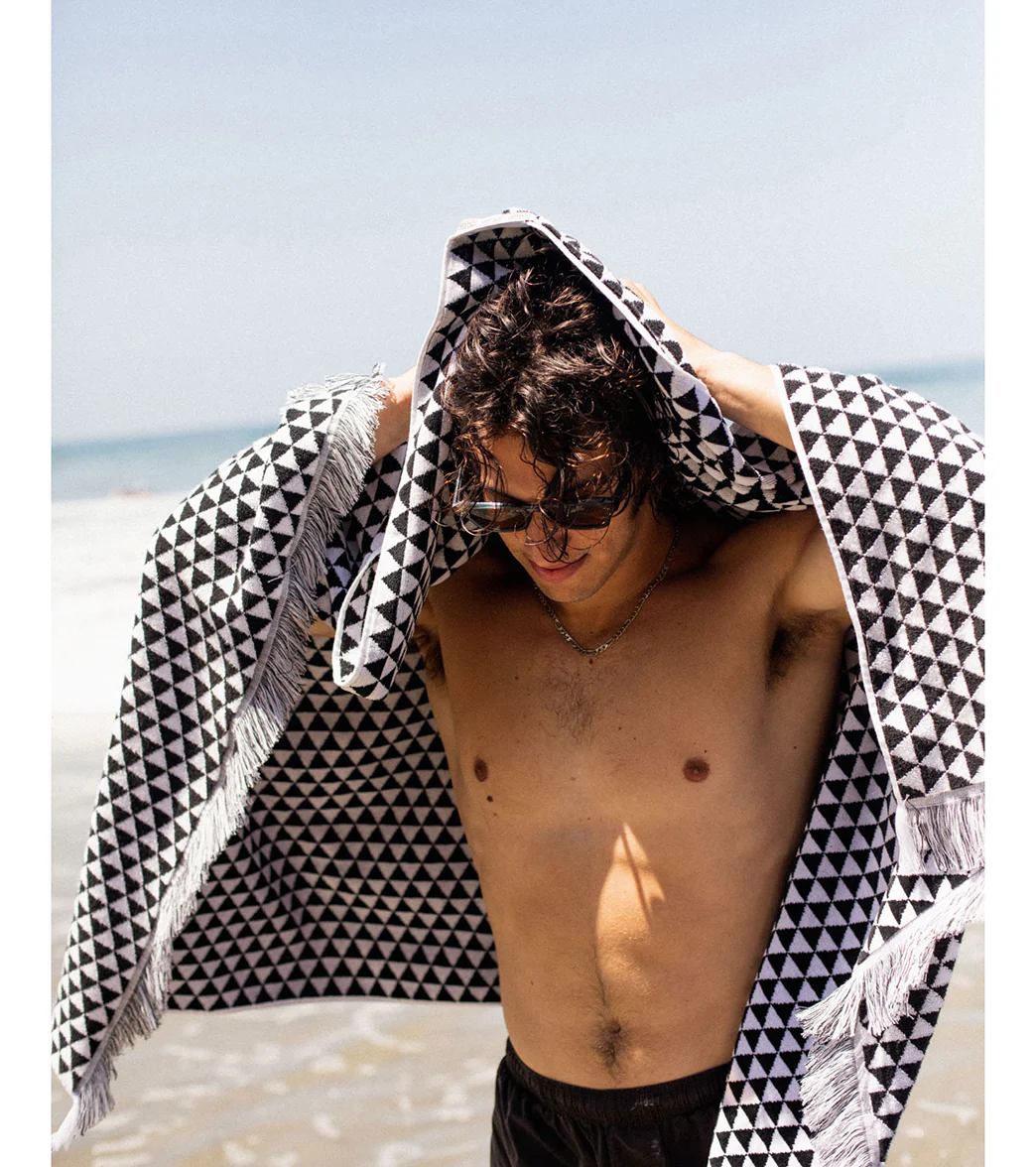 LEUS Towels 70 x 40 Delta XL Beach Towel - Image 4