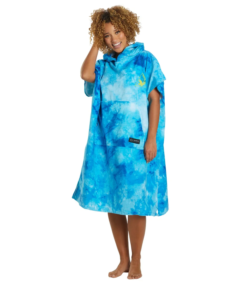 LEUS Towels CHRIS BENCHETLER Tie Dye Changing Poncho - Image 3