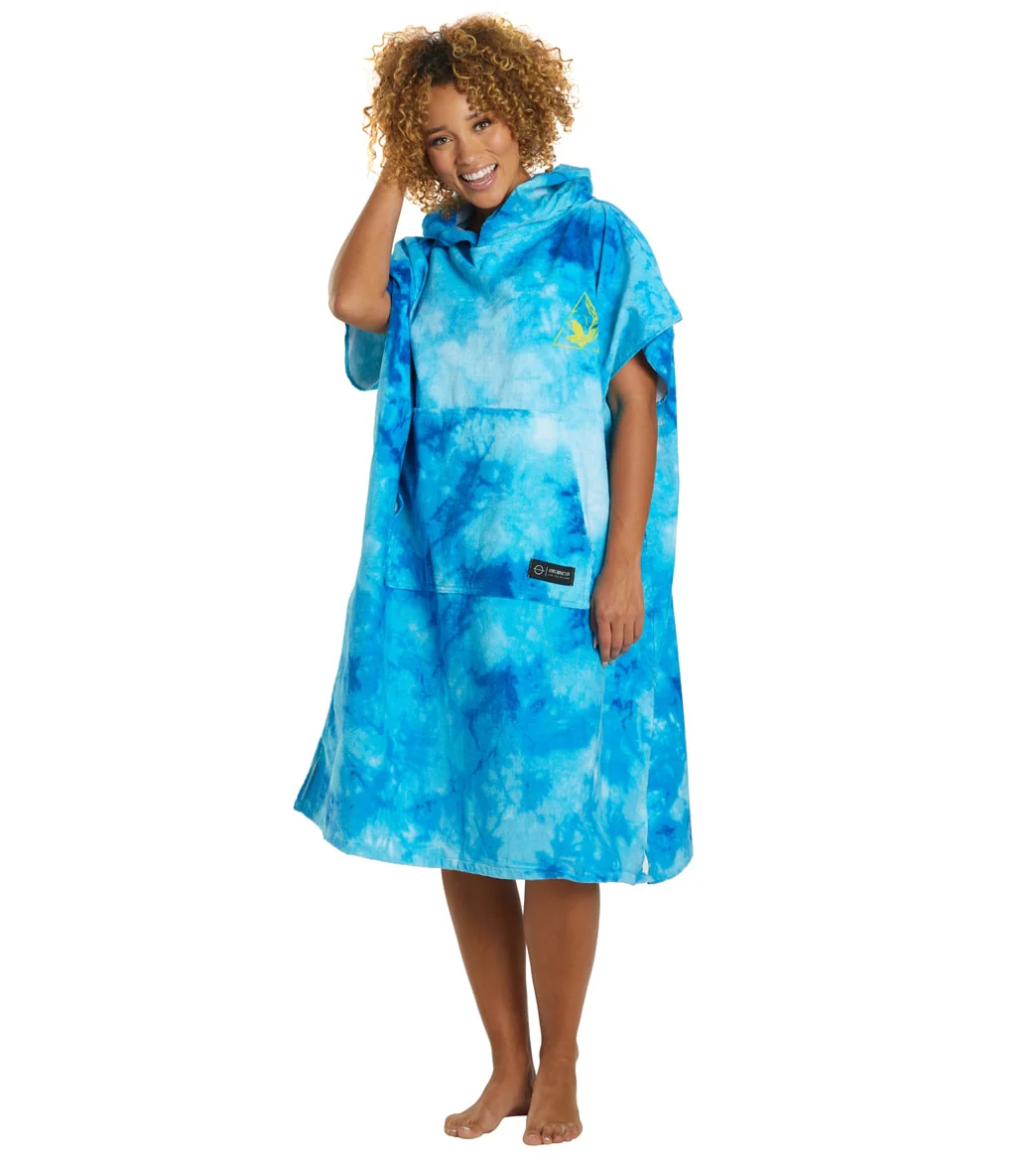 LEUS Towels CHRIS BENCHETLER Tie Dye Changing Poncho - Image 4
