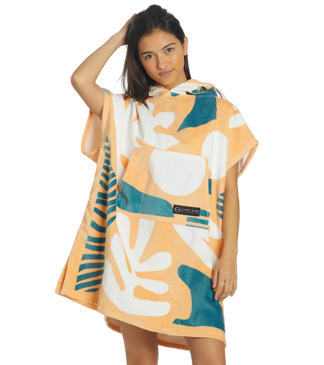 LEUS Towels Chris Nixon Tropical Changing Poncho - Image 8