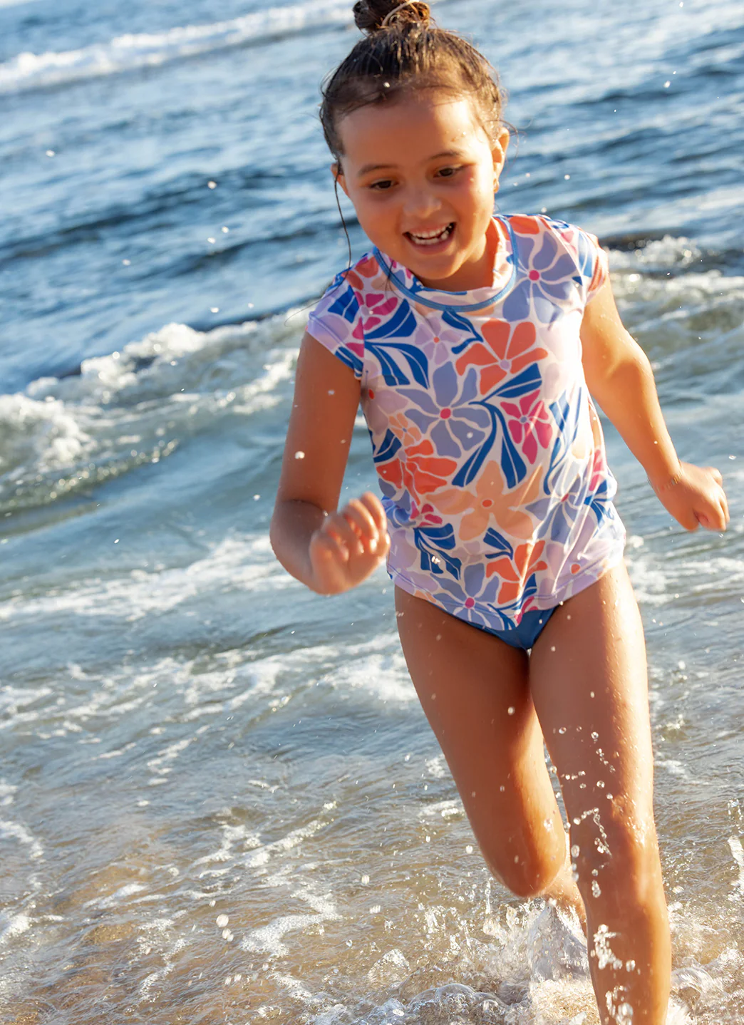 Nani Girls' Minis South Beach Tee Two Piece Rash Guard Set (Toddler, Little Kid, Big Kid) - Image 5