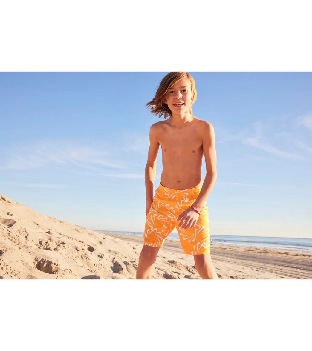 Nike Boys Mini Me Swoosh Line Swim Trunks (Big Kid) - Image 12
