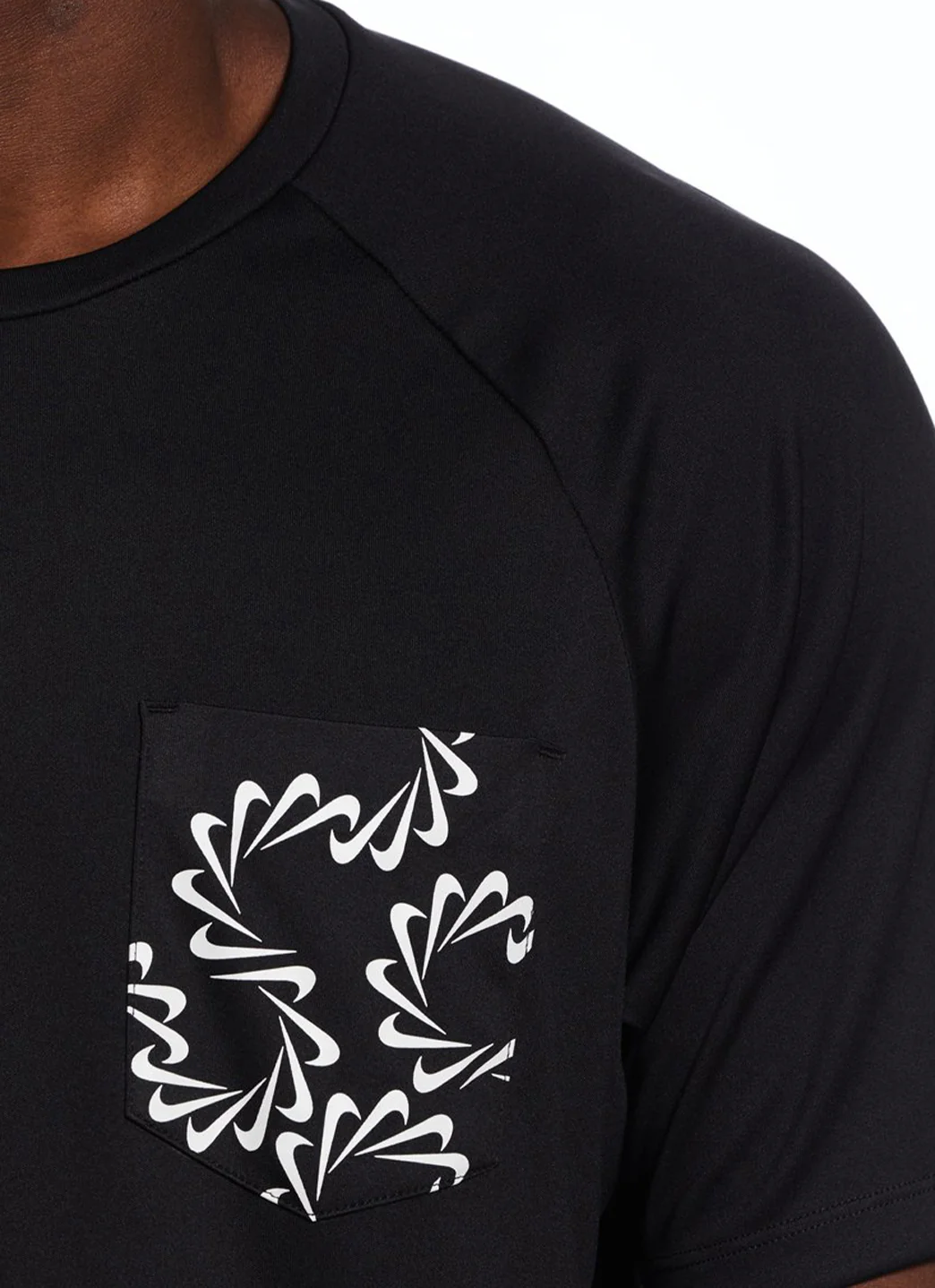 Nike Men's Swoosh Line Short Sleeve Rash Guard - Image 19