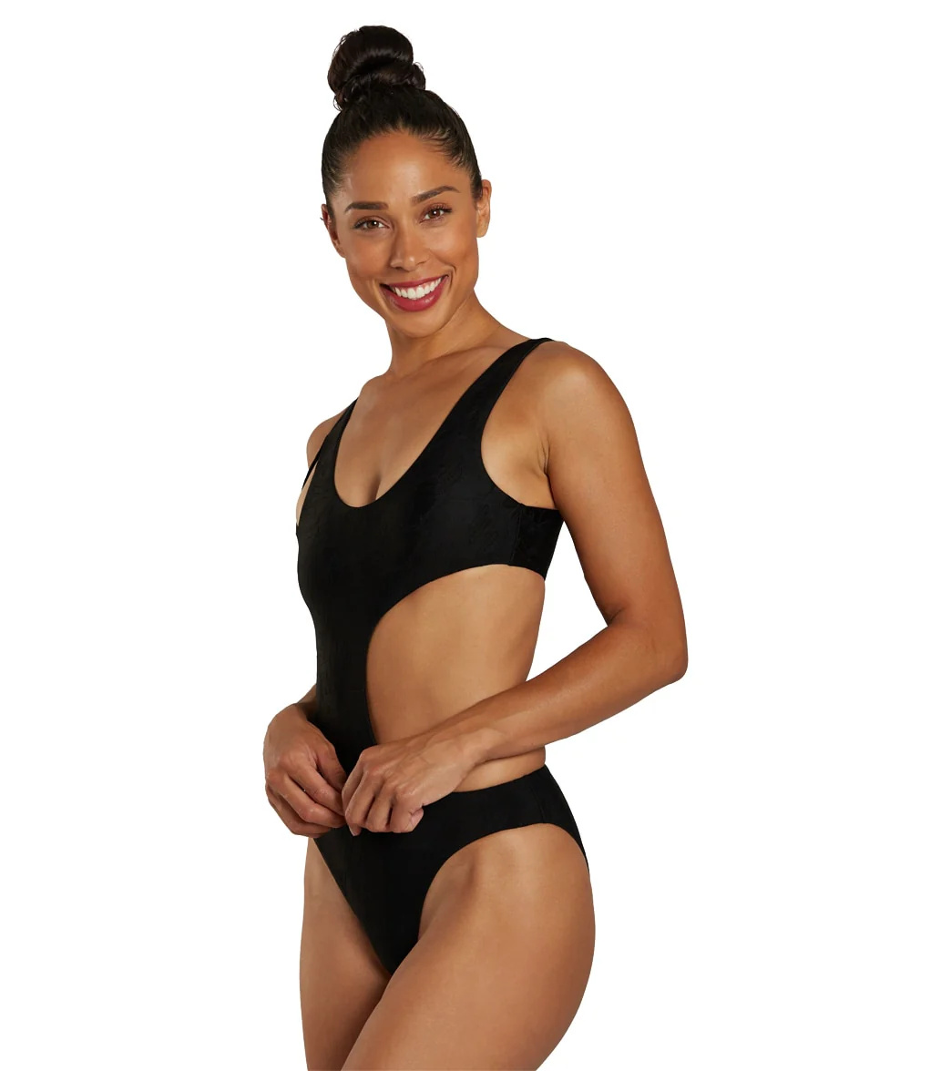 Nike Women's Block Texture Cut-Out One Piece Swimsuit - Image 10