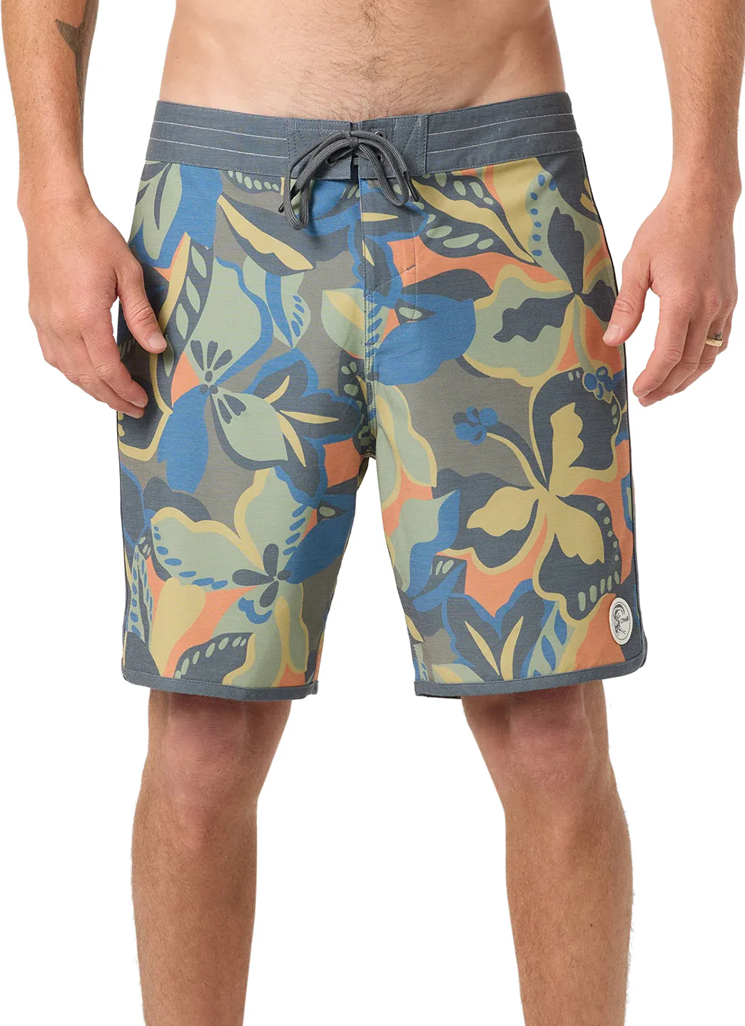 O'Neill Men's 18" OG Print Scallop Board Shorts - Image 7