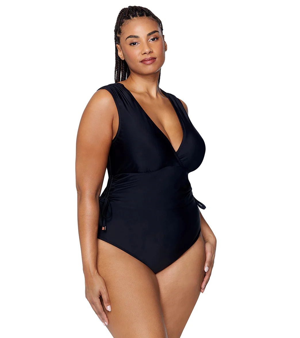 Raisins Women's Tranquilo Solids Lusiana Plus Size One Piece Swimsuit - Image 3