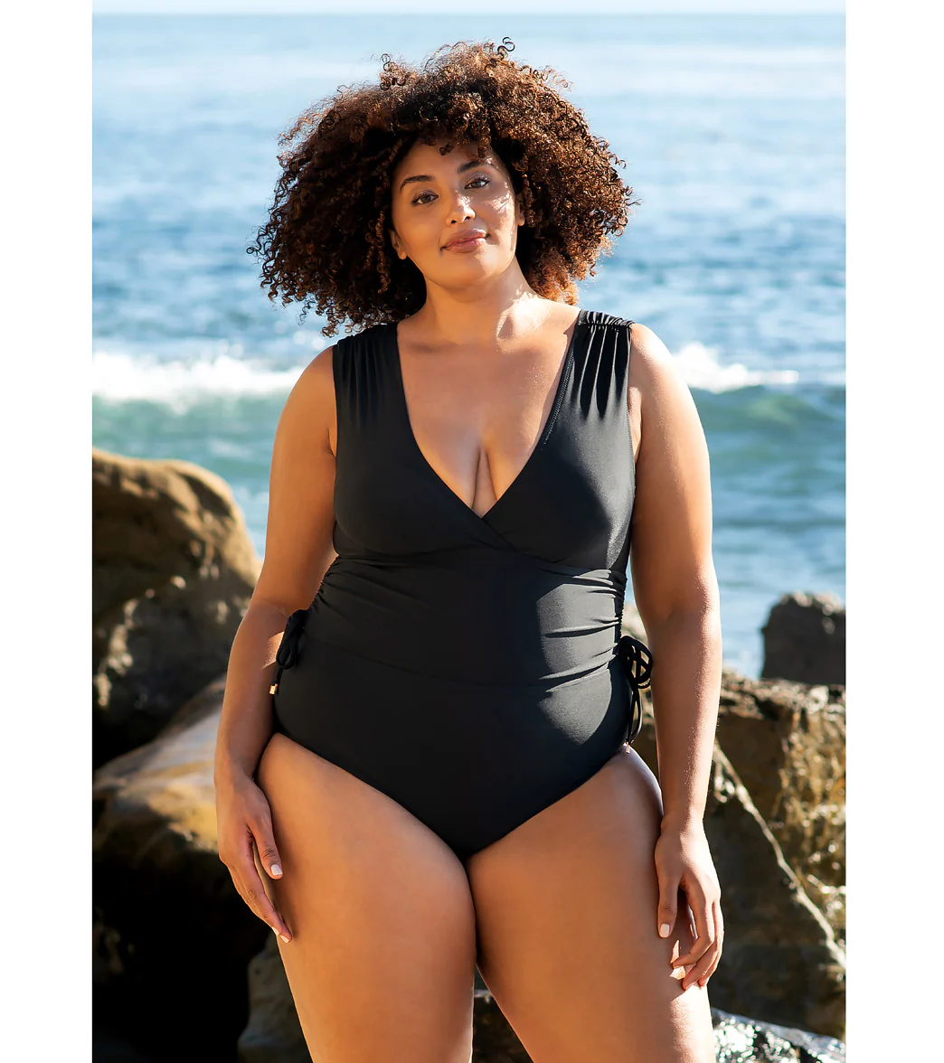 Raisins Women's Tranquilo Solids Lusiana Plus Size One Piece Swimsuit - Image 4
