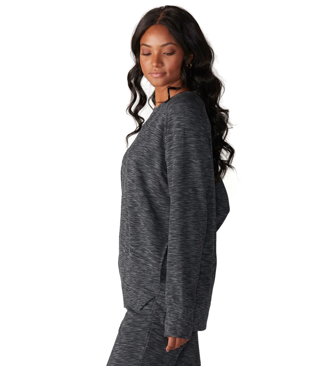 Tavi Cozy Sweatshirt - Image 2