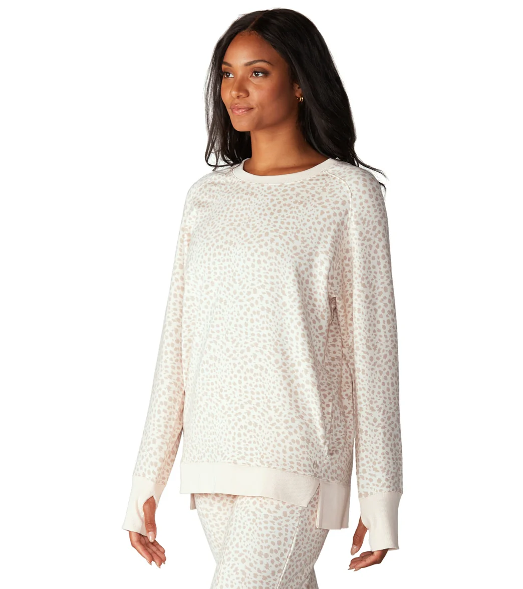 Tavi Cozy Sweatshirt - Image 8