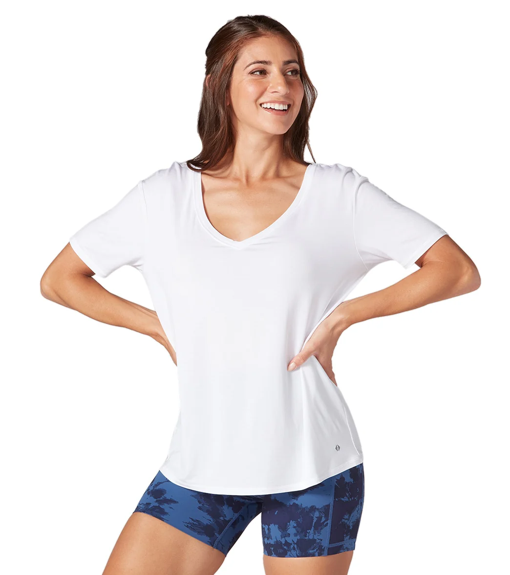 Tavi Everyday V-Neck Tee - Image 21