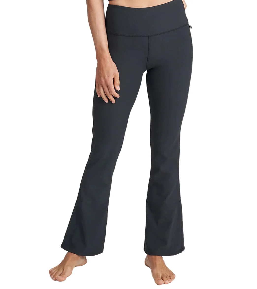 Thrive Societe Side Slit Flare Legging - Image 12