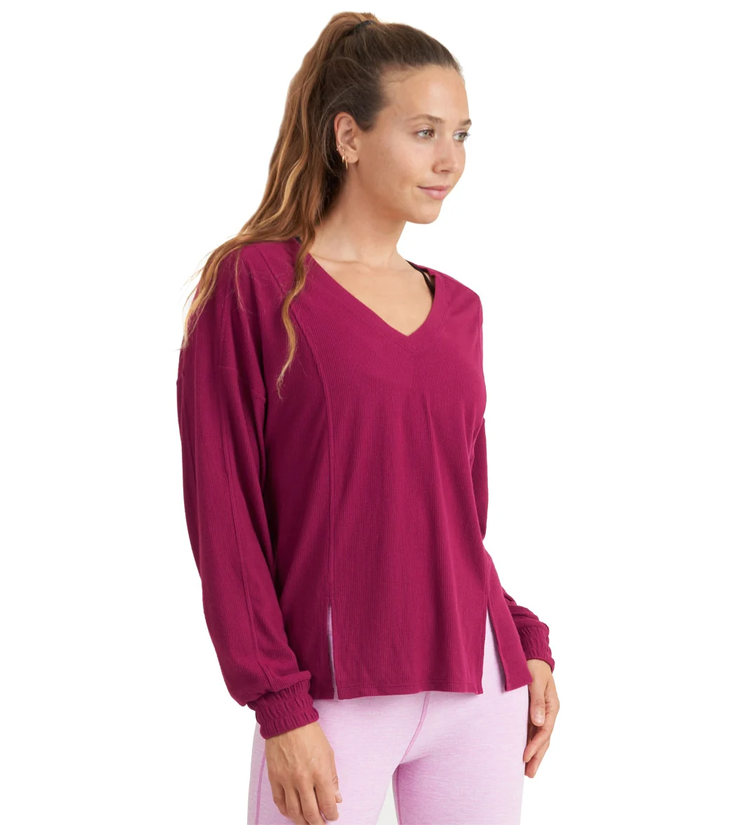 Thrive Societe V-Neck Pullover - Image 10