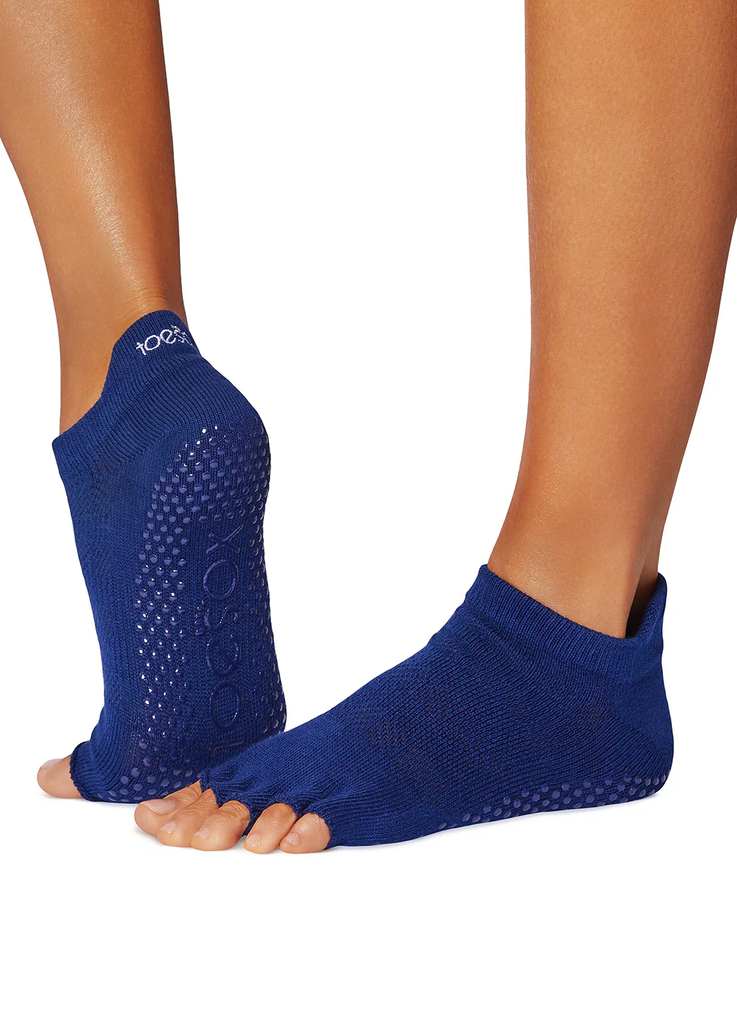 Toesox Grip Half Toe Low Rise Socks - Image 2