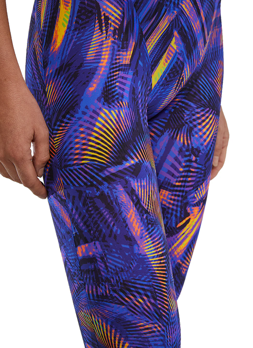 TYR Women's Avictor 2.0 Helux Closed Back Tech Suit Swimsuit - Image 32