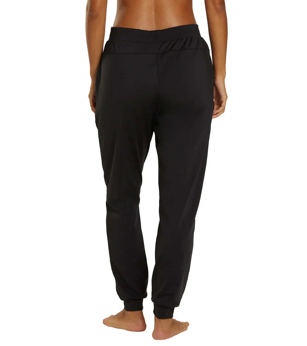 TYR Women's Elevation Tech Jogger Pant - Image 3