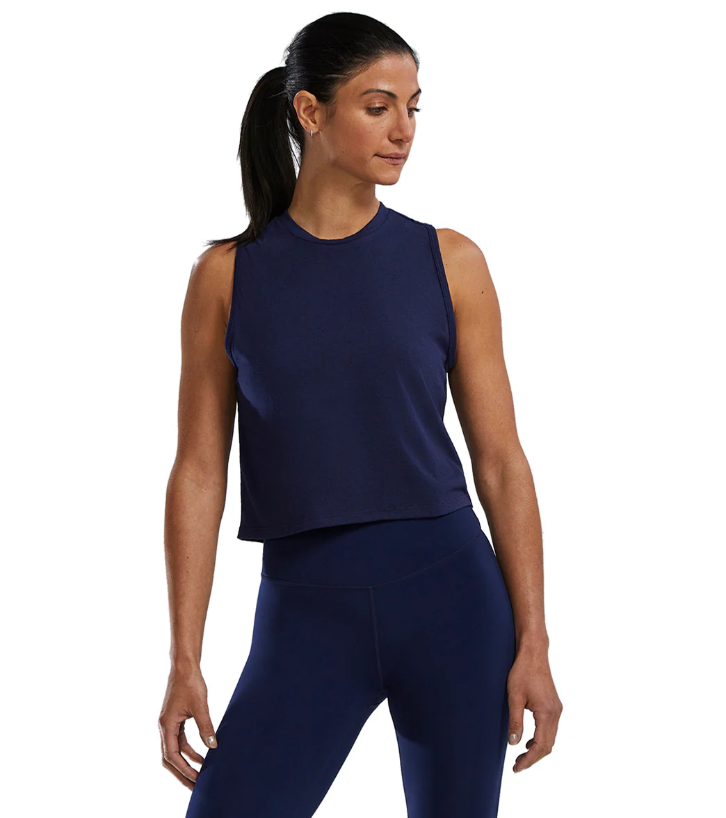 TYR Women's Lightweight Ultrasoft Crop Tank Top - Image 41