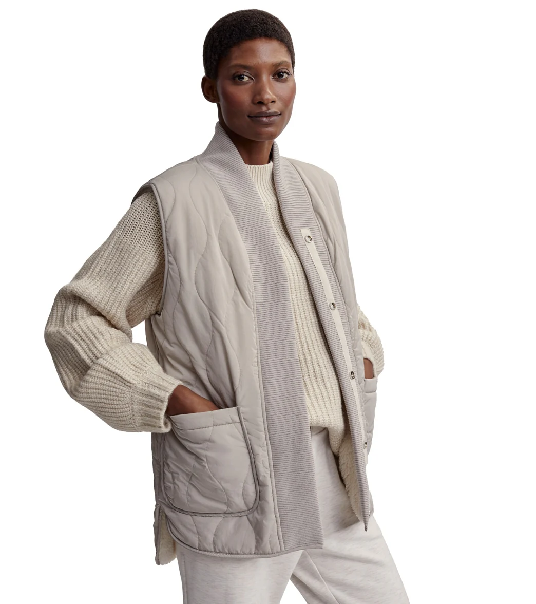 Varley Covey Reversible Quilt Gilet - Image 2