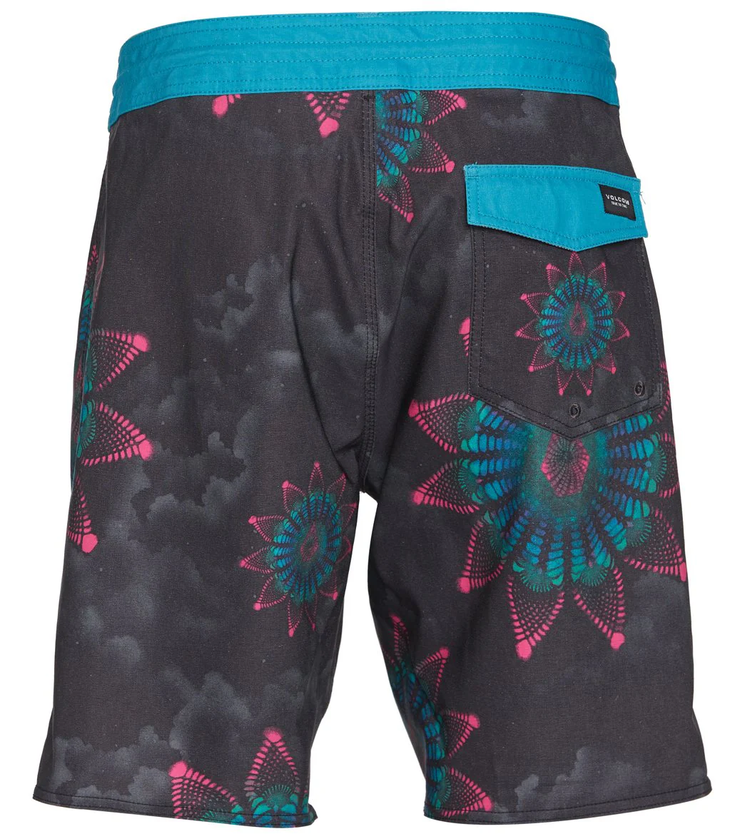 Volcom Men's 18" Star Shields FA Stoney Board Shorts - Image 6
