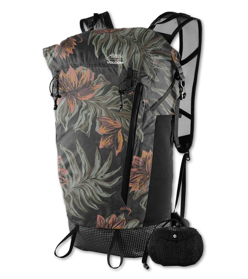 Volcom Men's Freerain 22 Wp Backpack - Image 3