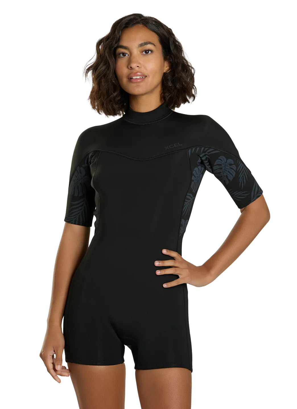 Xcel Women's 2mm Axis Short Sleeve Back Zip Spring Wetsuit - Image 2