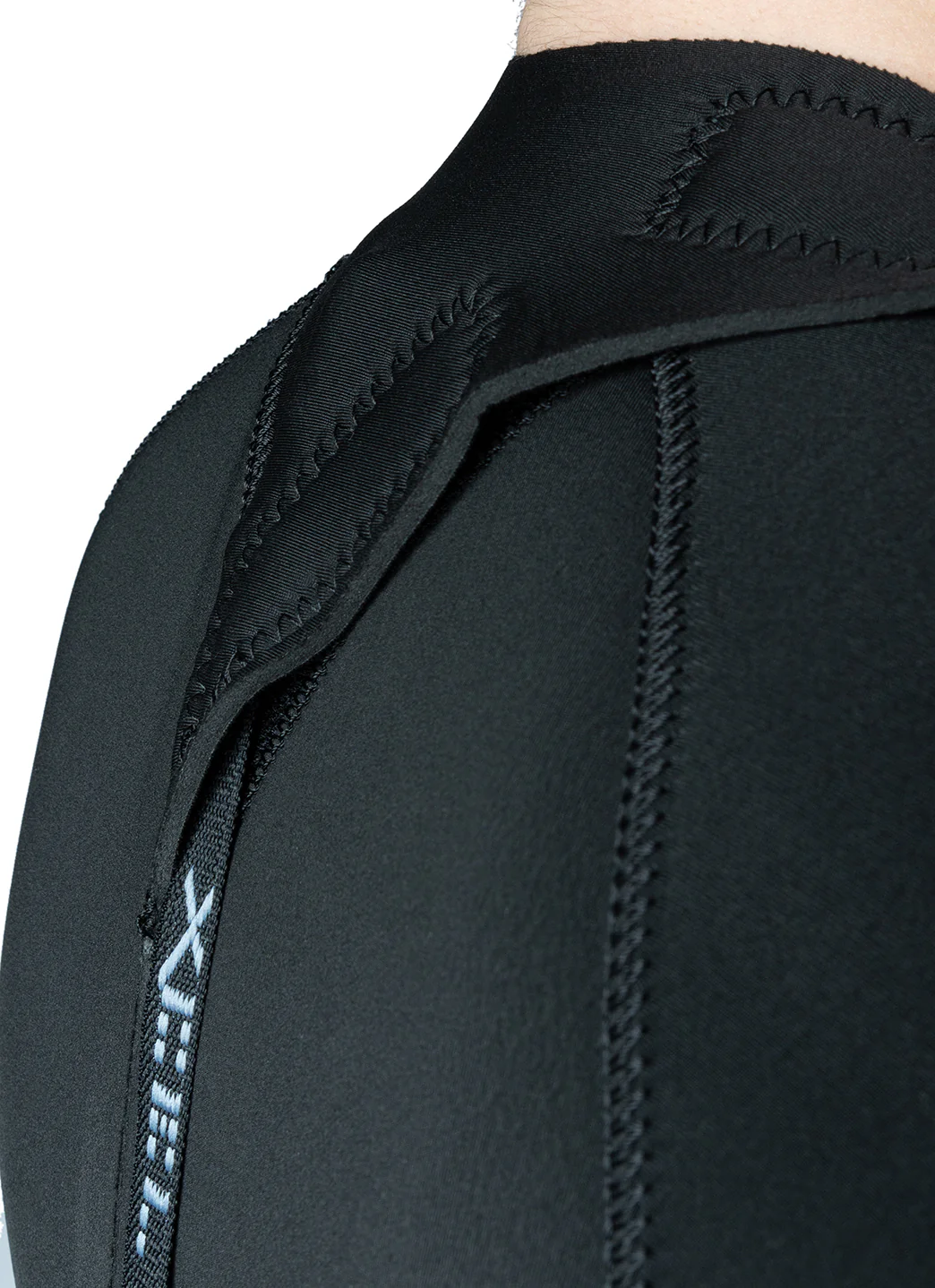 Xcel Women's 3/2mm Axis Back Zip Full Wetsuit - Image 9